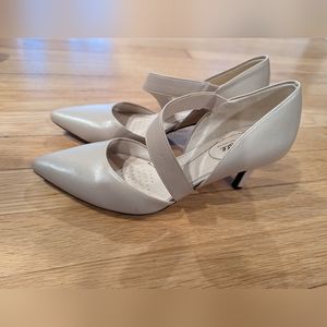 Life Stride Heels